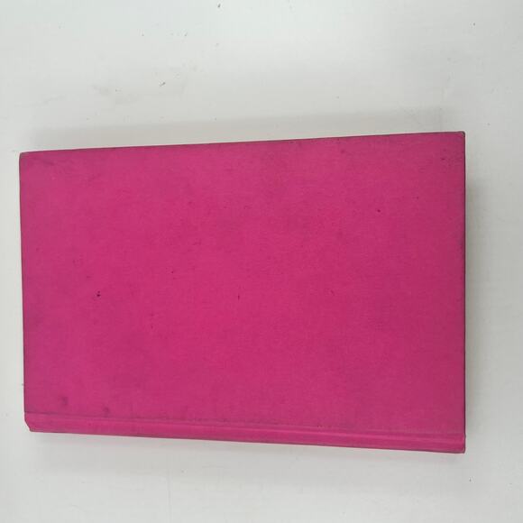 Monster High Book First Edition 2010 Hardcover Lisi Harrison Pink Cover Poppy - Picture 2 of 8